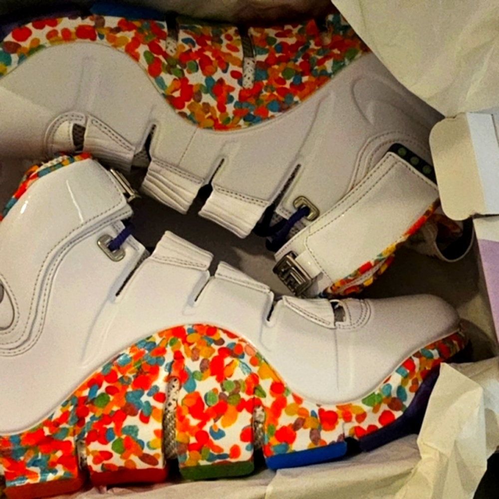 Nike fruity pebbles shoes size 11.5